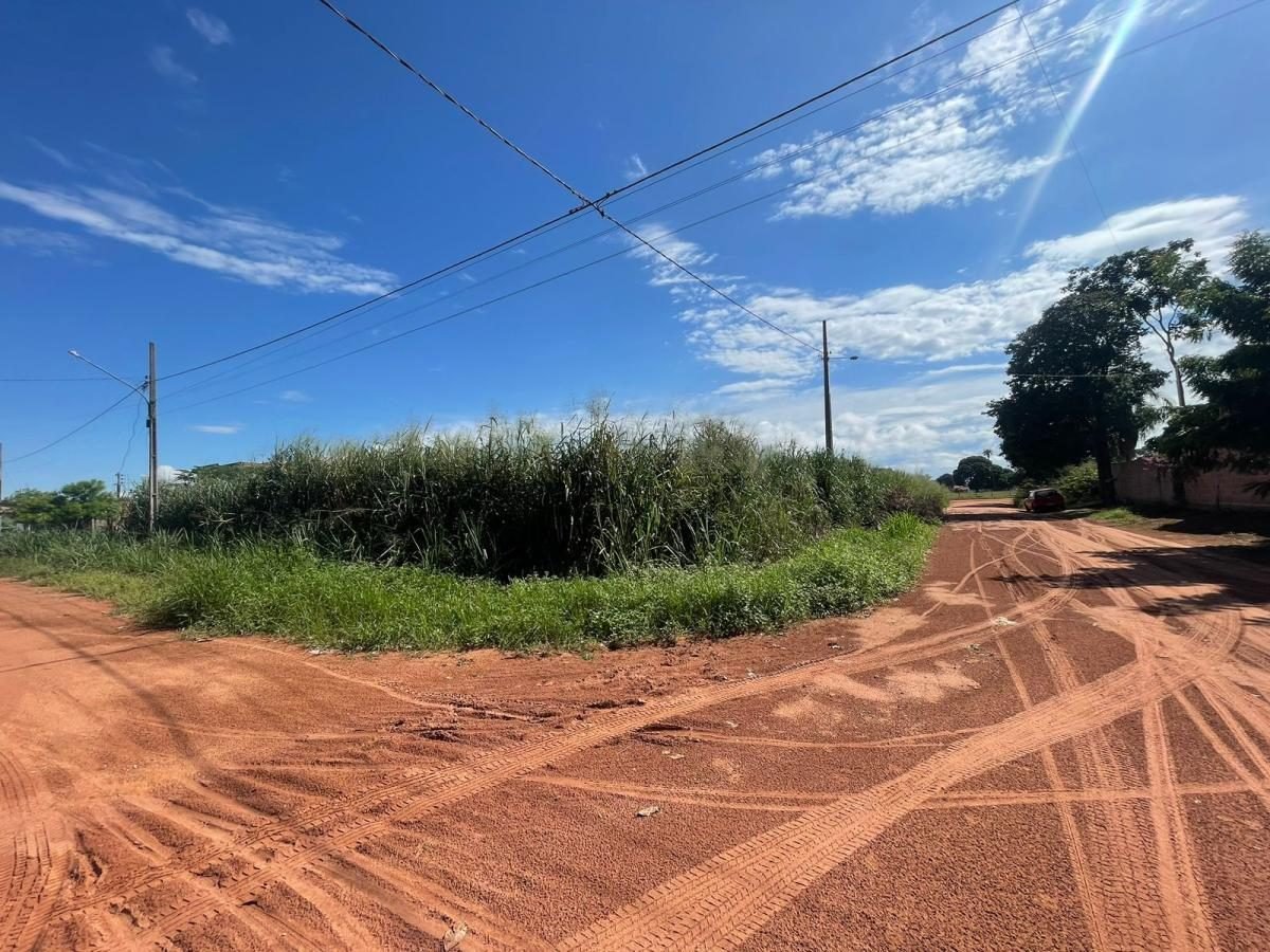 Foto 1 — Terreno 3300 m² · Ce